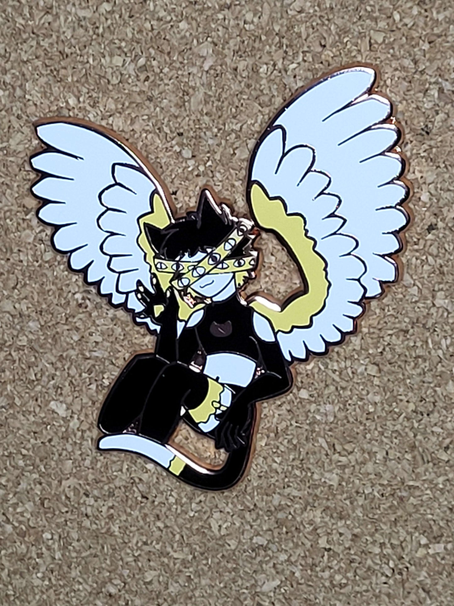 Nyaa-Angel pin